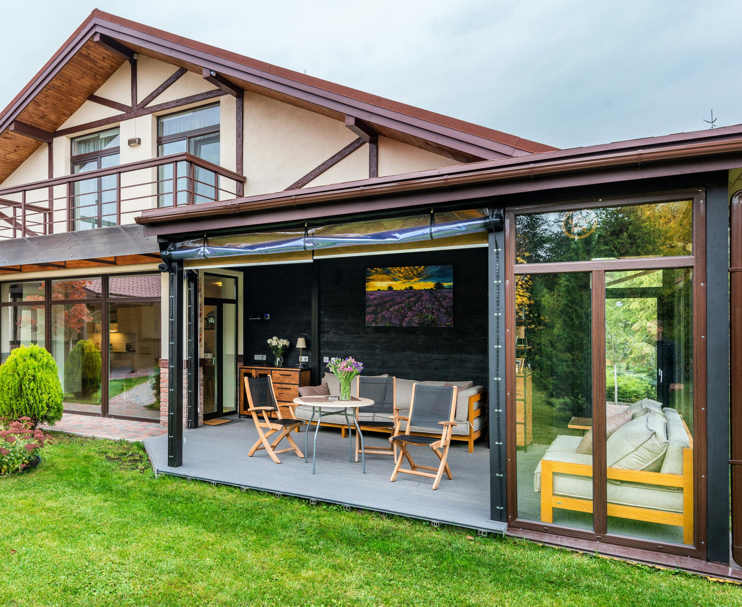 Patio & Porch