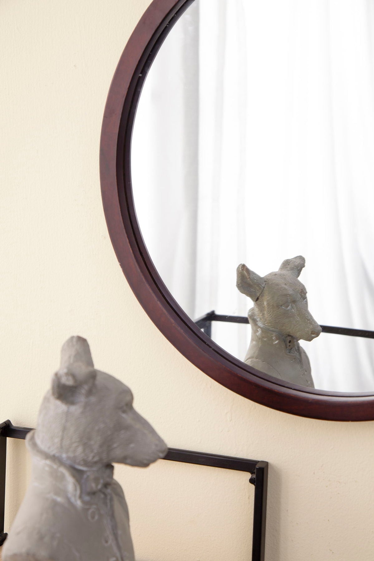 Circle Wall Mirror With Wooden Frame for Living Room